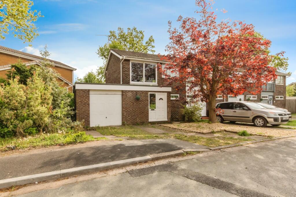 Main image of property: Wheelock Close, STOKE-ON-TRENT, Staffordshire, ST7