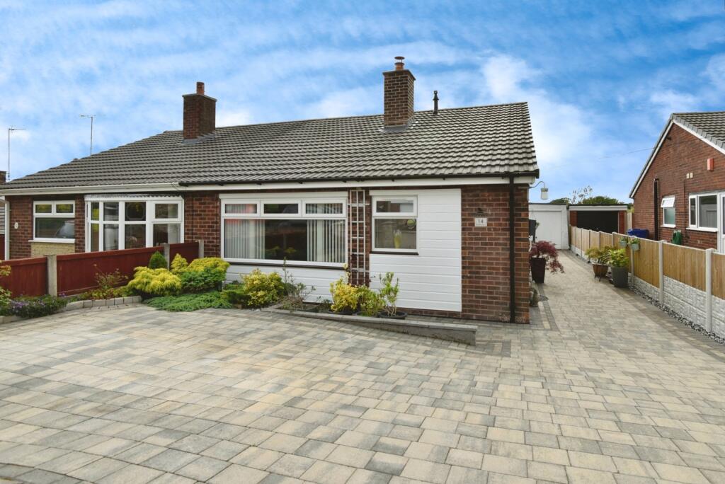 Main image of property: Windmill Avenue, Kidsgrove, Stoke-on-Trent, Staffordshire, ST7