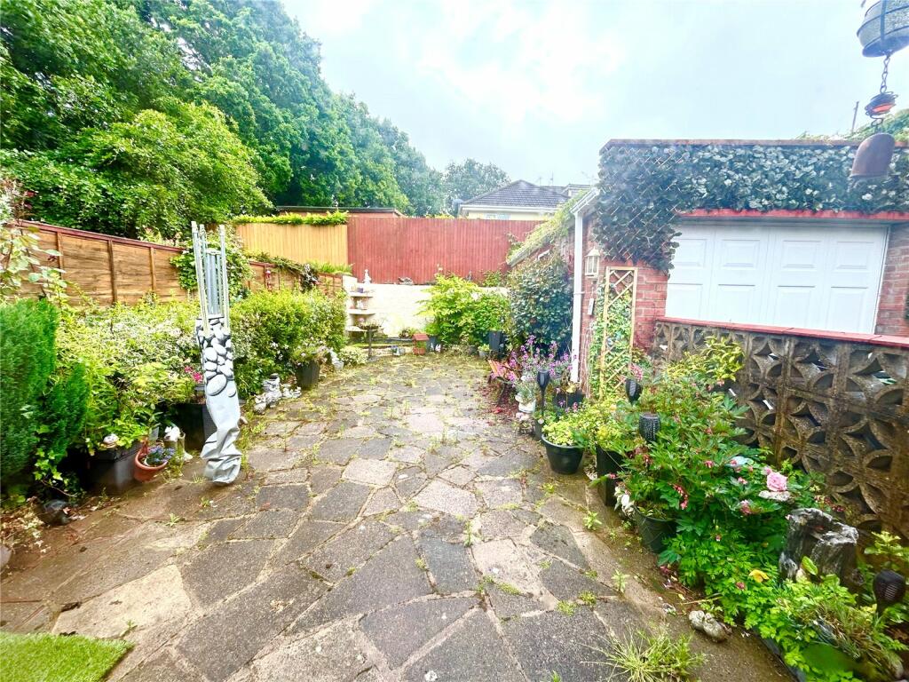 Additional property image - Hurford Place, Cardiff, CF23