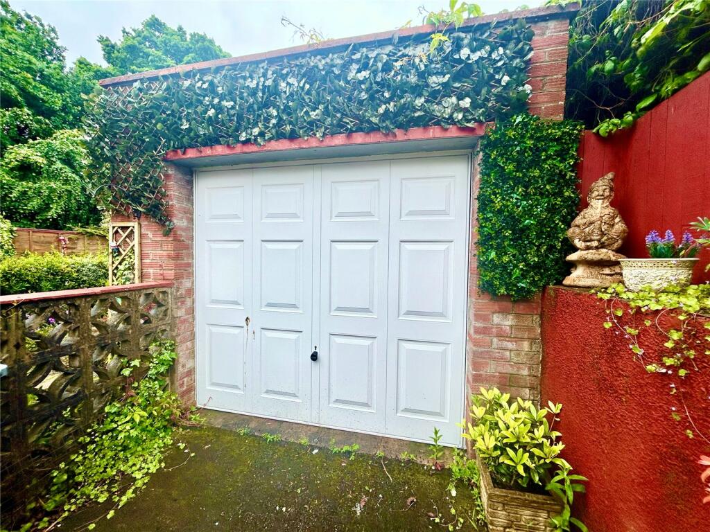 Additional property image - Hurford Place, Cardiff, CF23