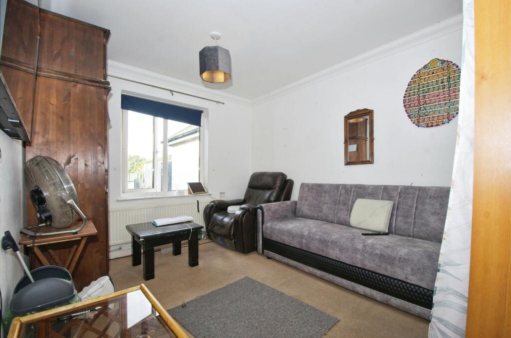 Additional property image - The Fairway, Cardiff, CF23