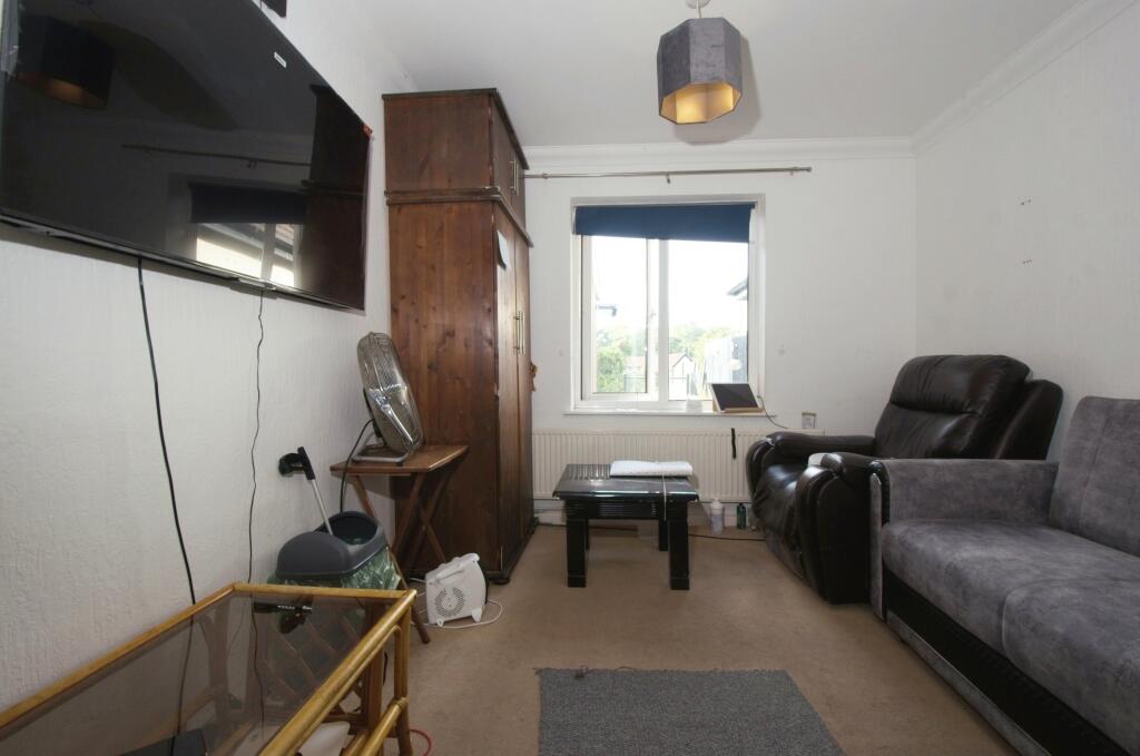 Additional property image - The Fairway, Cardiff, CF23