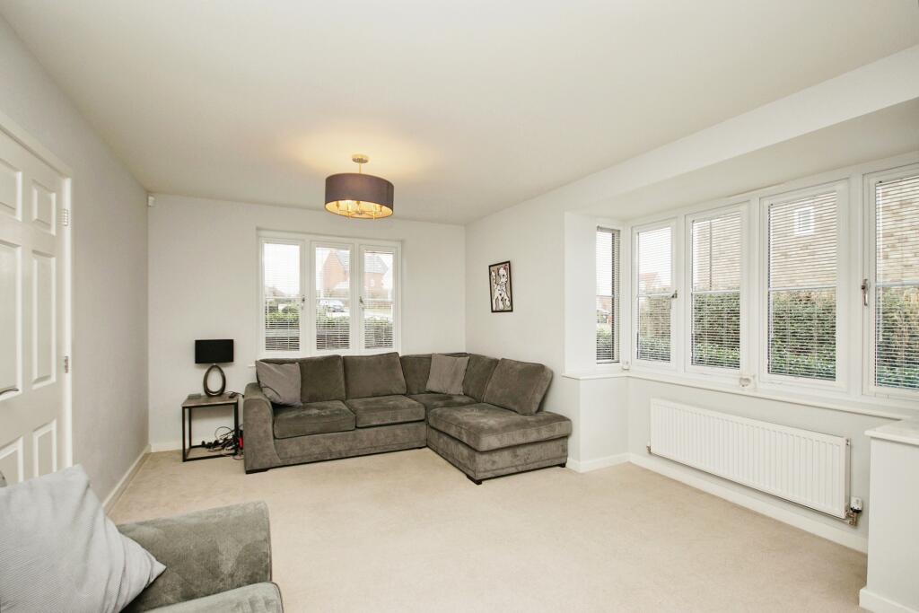 Additional property image - Shrew Gardens, BRISTOL, Avon, BS35