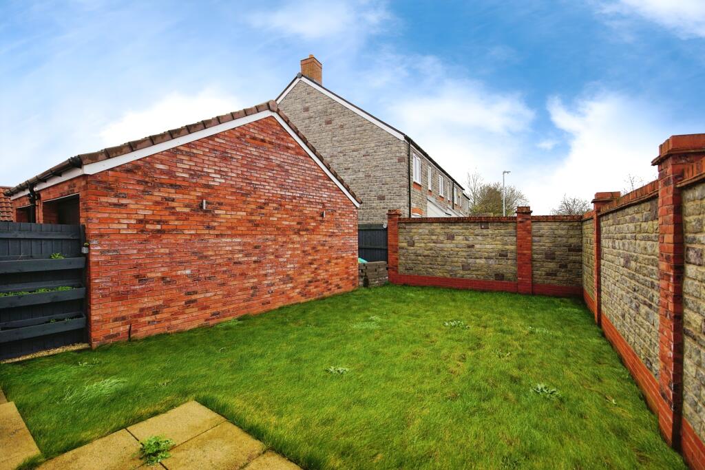 Additional property image - Shrew Gardens, BRISTOL, Avon, BS35