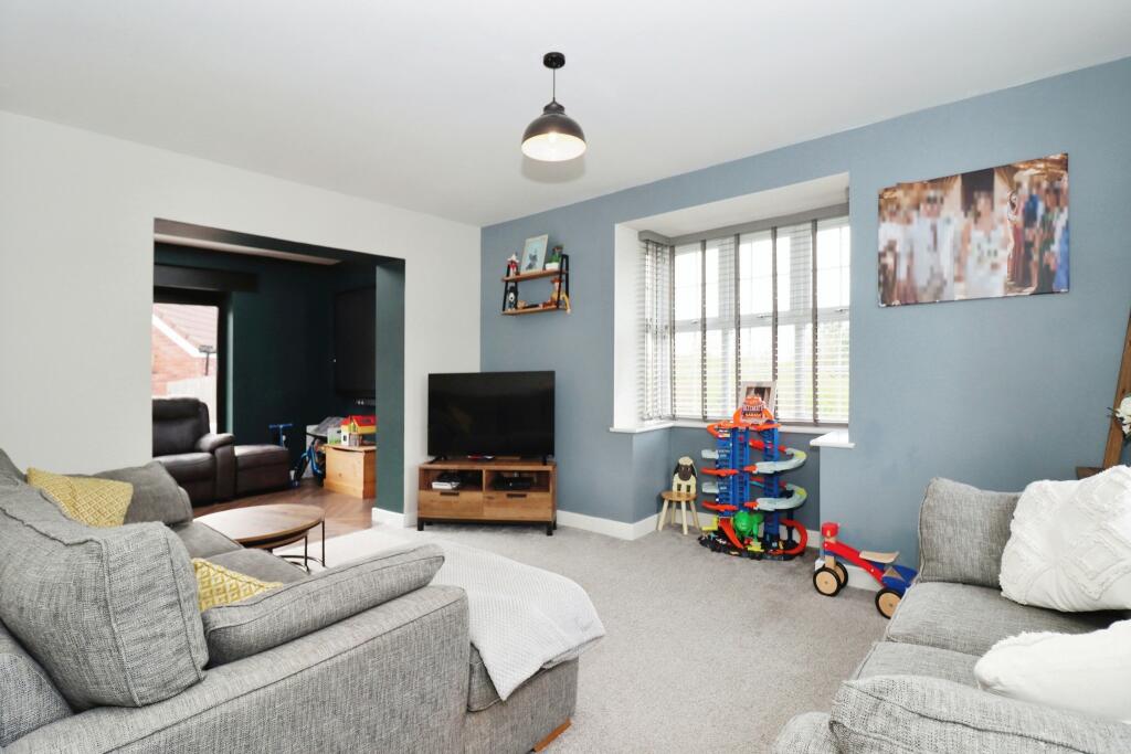 Additional property image - Badger Road, Thornbury, Bristol, Gloucestershire, BS35