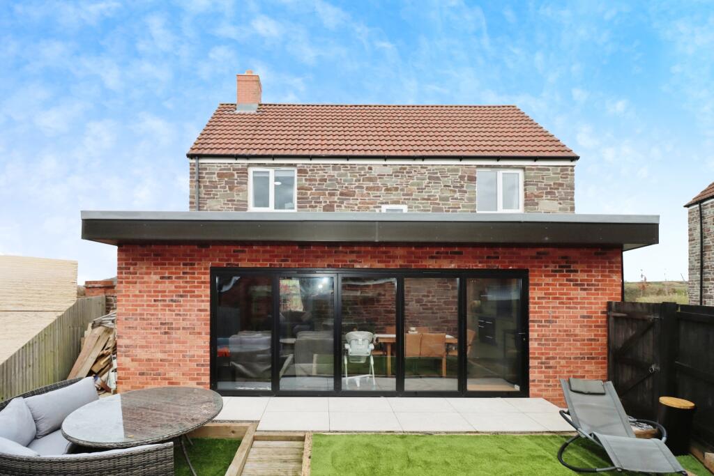 Additional property image - Badger Road, Thornbury, Bristol, Gloucestershire, BS35