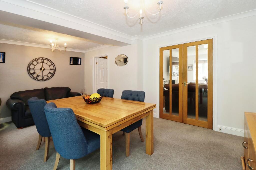 Additional property image - Hopkins Close, Thornbury, Bristol, Gloucestershire, BS35