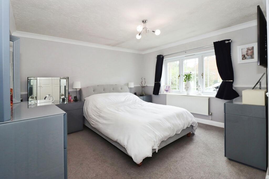 Additional property image - Hopkins Close, Thornbury, Bristol, Gloucestershire, BS35