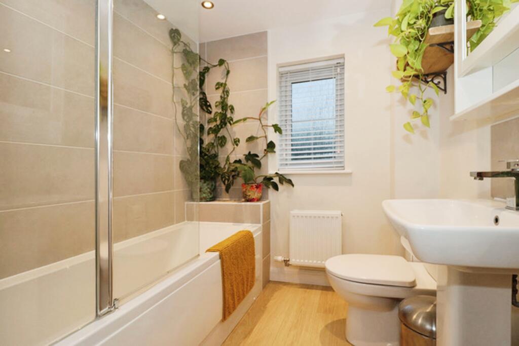 Additional property image - Haybob Road, Thornbury, Bristol, Gloucestershire, BS35