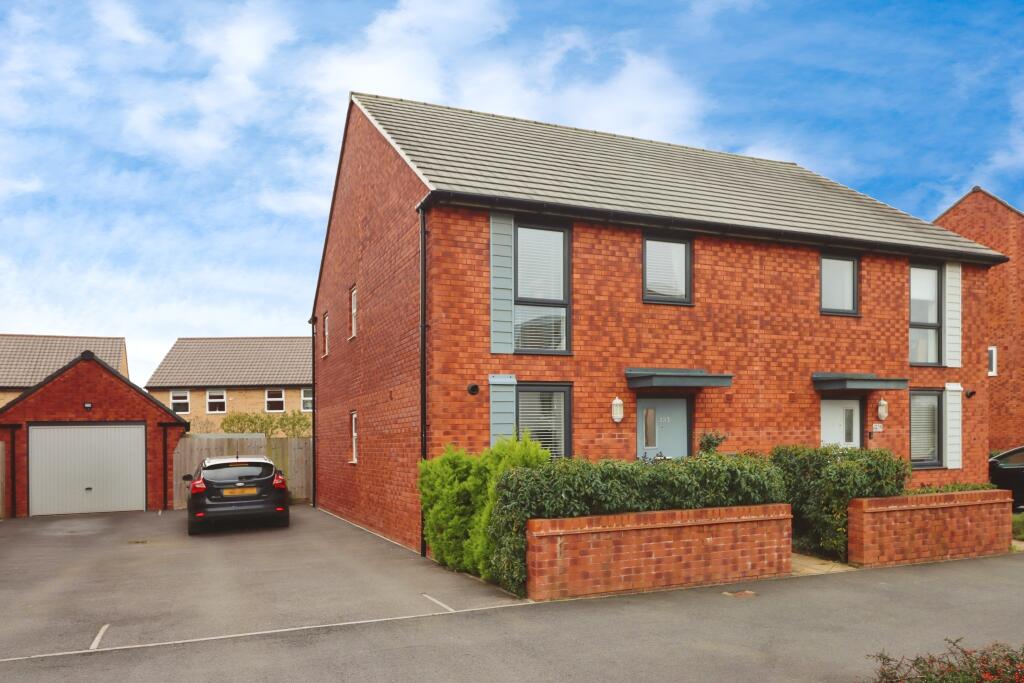 Additional property image - Dowsell Way, Yate, Bristol, Gloucestershire, BS37