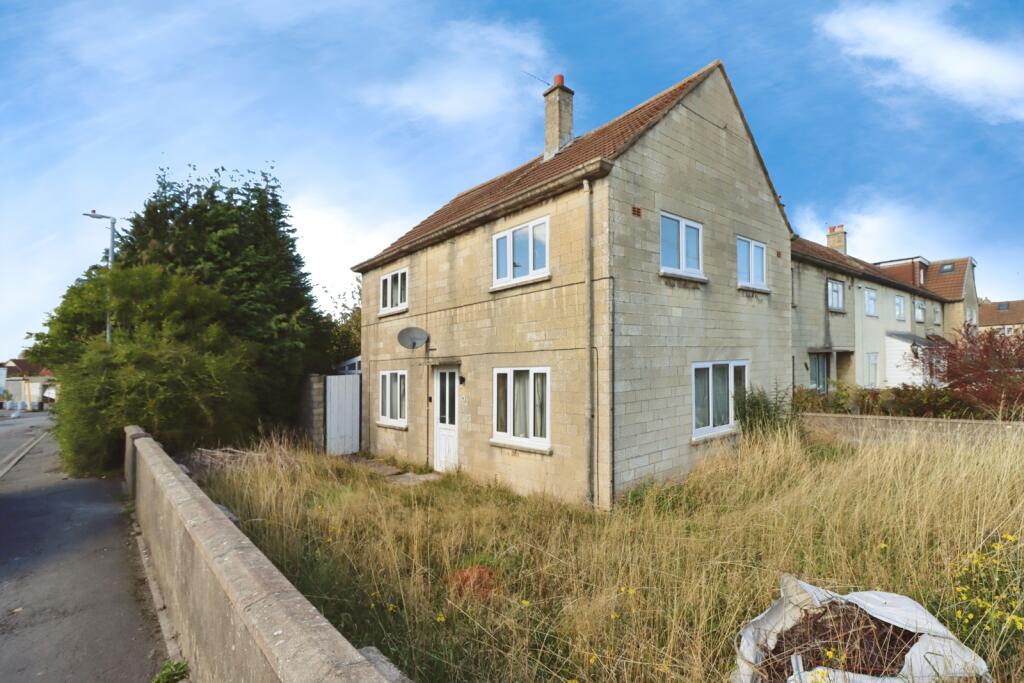 Main image of property: Cranleigh Court Road, Yate, Bristol, Gloucestershire, BS37