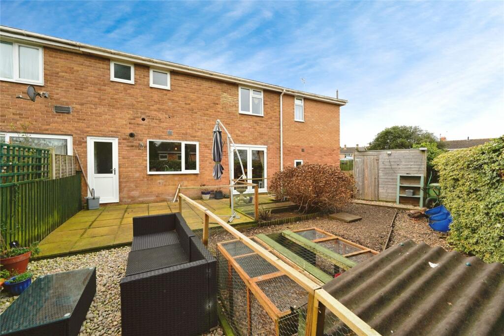 4 bedroom end of terrace house for sale in Ash Grove, Upton St. Leonards, Gloucester, Gloucestershire, GL4