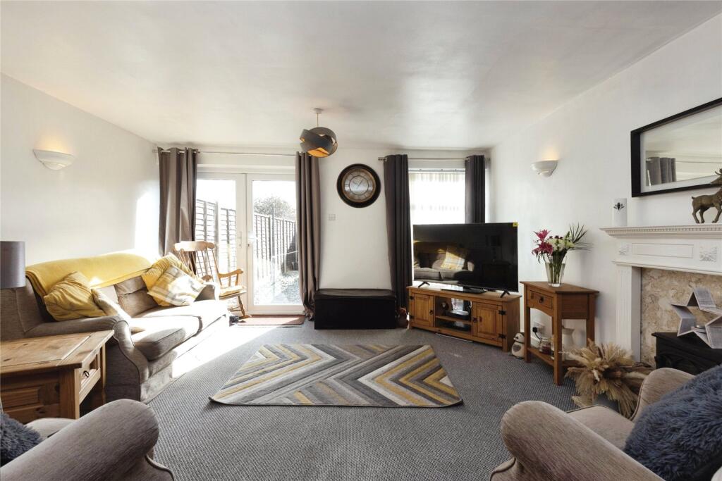 Main image of property: Insley Gardens, Hucclecote, Gloucester, Gloucestershire, GL3
