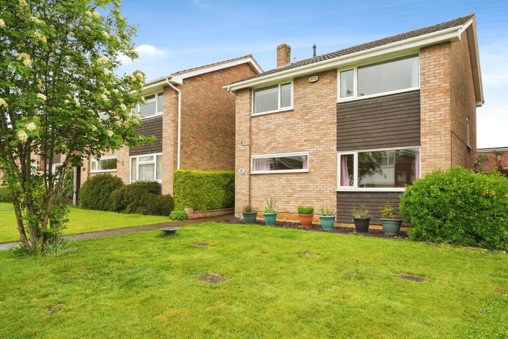 Main image of property: Grebe Close, Abbeydale, Gloucester, Gloucestershire, GL4