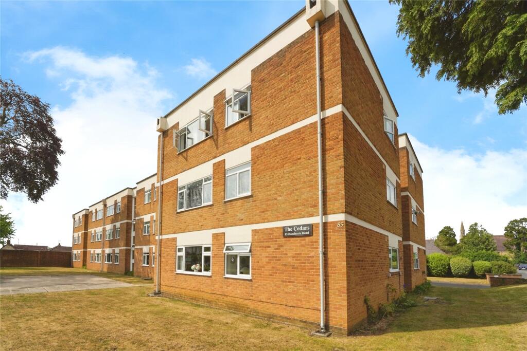 Main image of property: Hucclecote Road, Gloucester, Gloucestershire, GL3