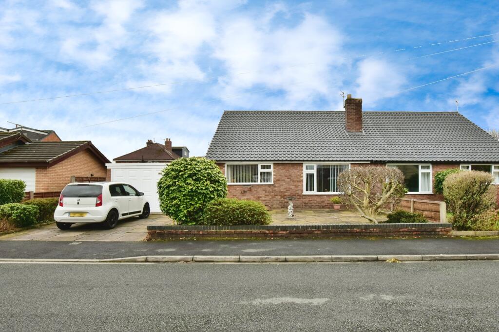 Main image of property: Thorndale Grove, Timperley, Altrincham, WA15
