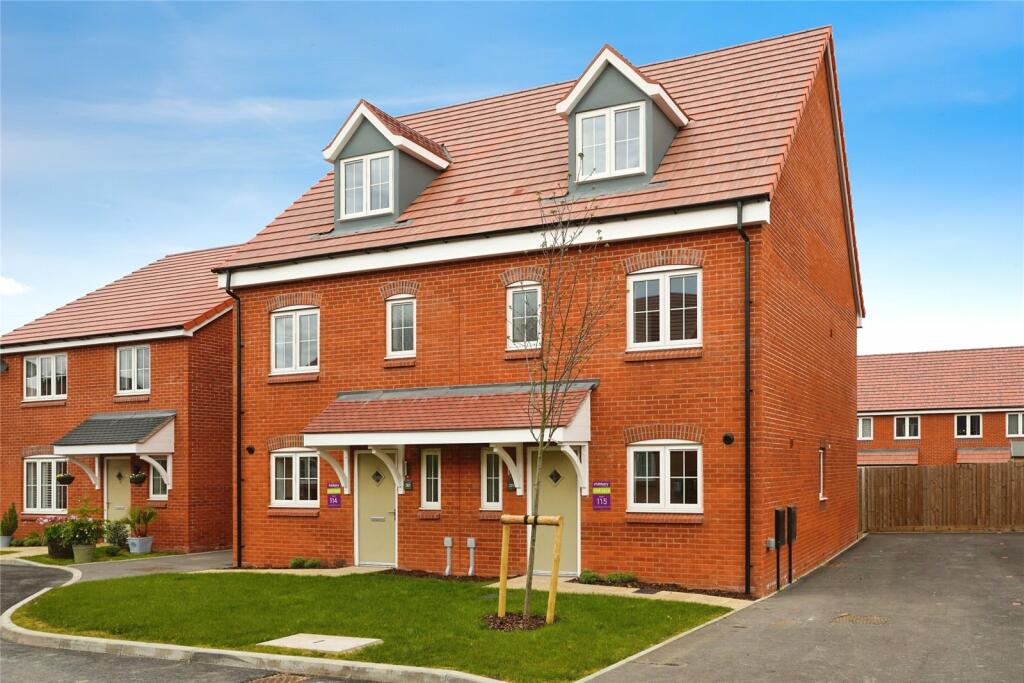 4 bedroom semidetached house for sale in Cheltenham Road East