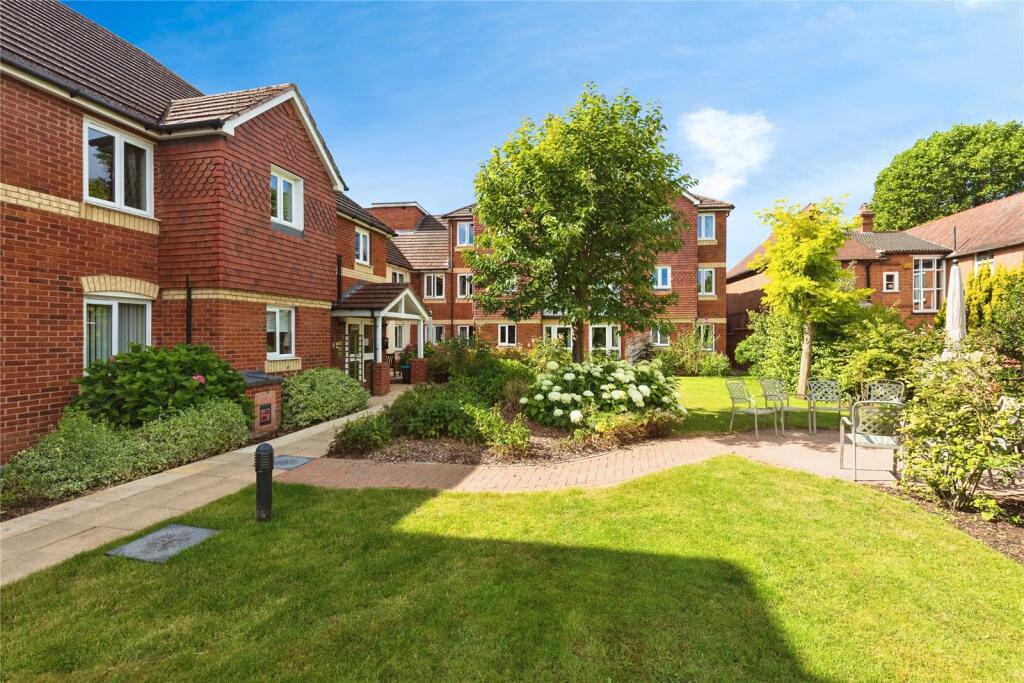 Main image of property: Hamlet Lodge, Heathville Road, Gloucester, Gloucestershire, GL1