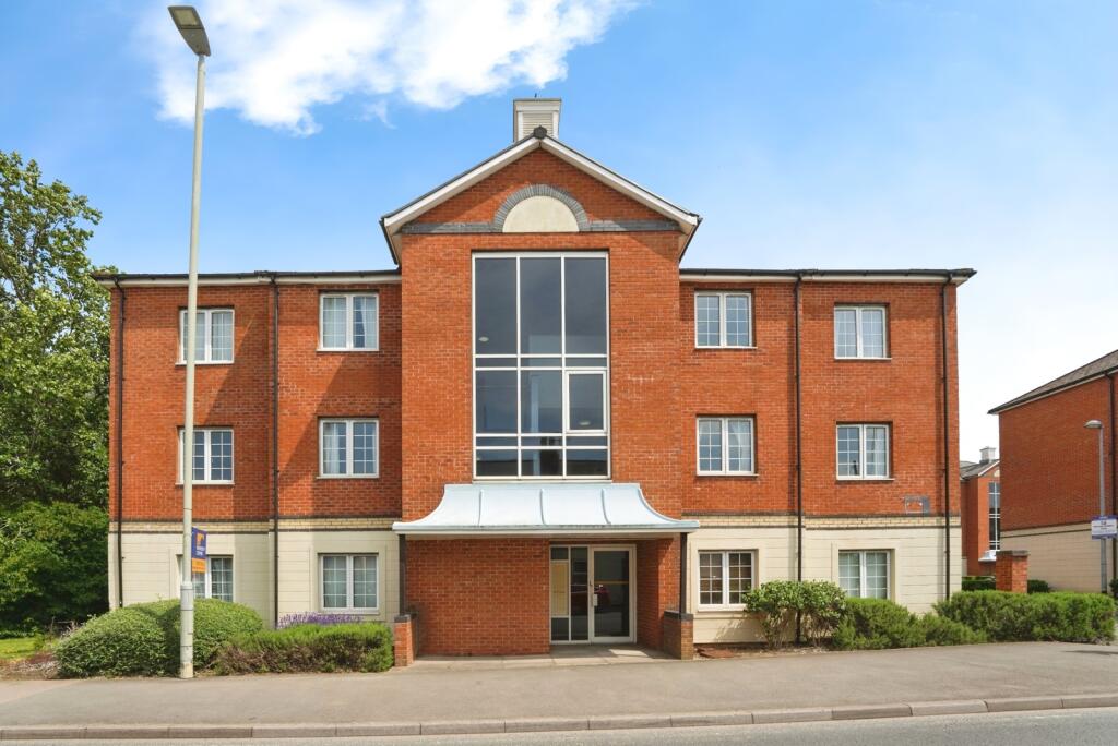 Main image of property: Great Western Road, GLOUCESTER, Gloucestershire, GL1