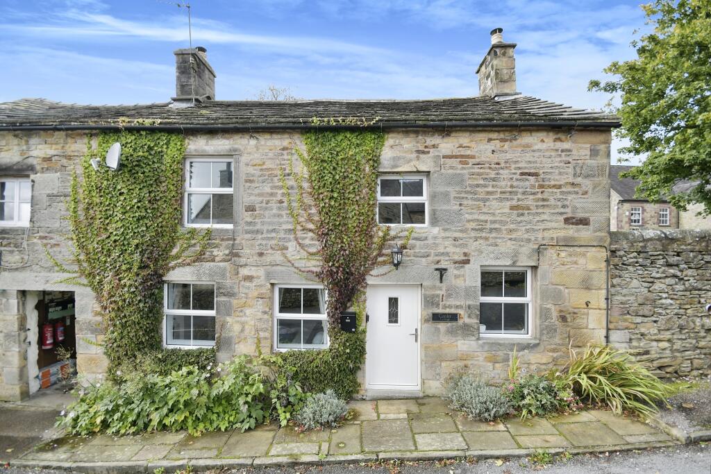 3 bedroom terraced house for sale in Longnor, Buxton, Staffordshire, SK17