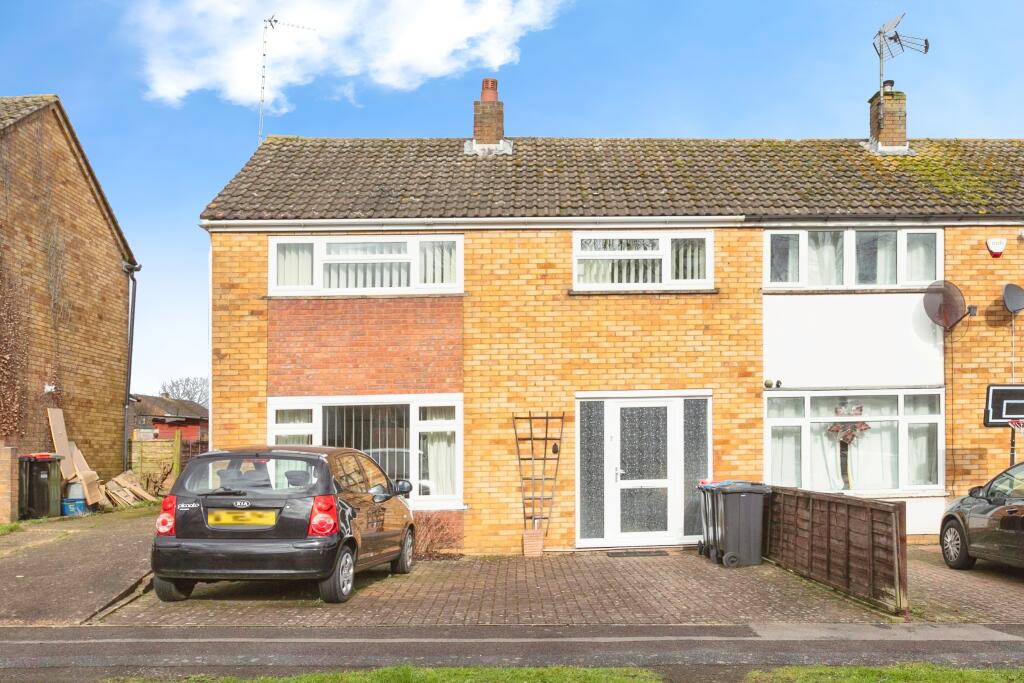 Main image of property: Dorchester Avenue, Bletchley, Milton Keynes, Buckinghamshire, MK3