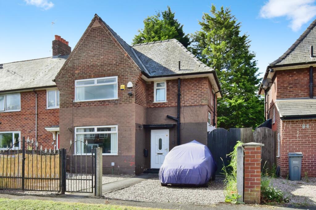 3 bedroom terraced house for sale in Hollyhedge Road, Manchester