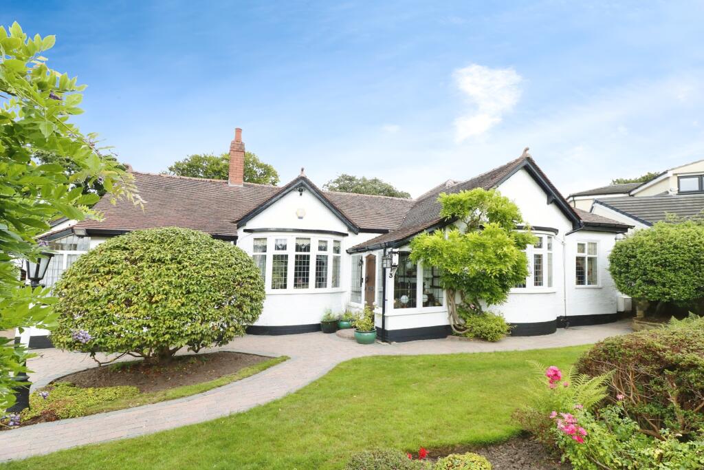 Main image of property: South Drive, Gatley, Cheadle, Greater Manchester, SK8