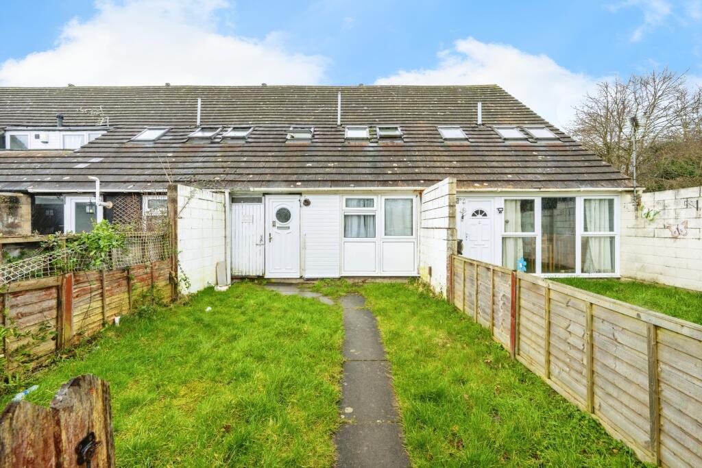 Main image of property: Gibbwin, Great Linford, Milton Keynes, Buckinghamshire, MK14