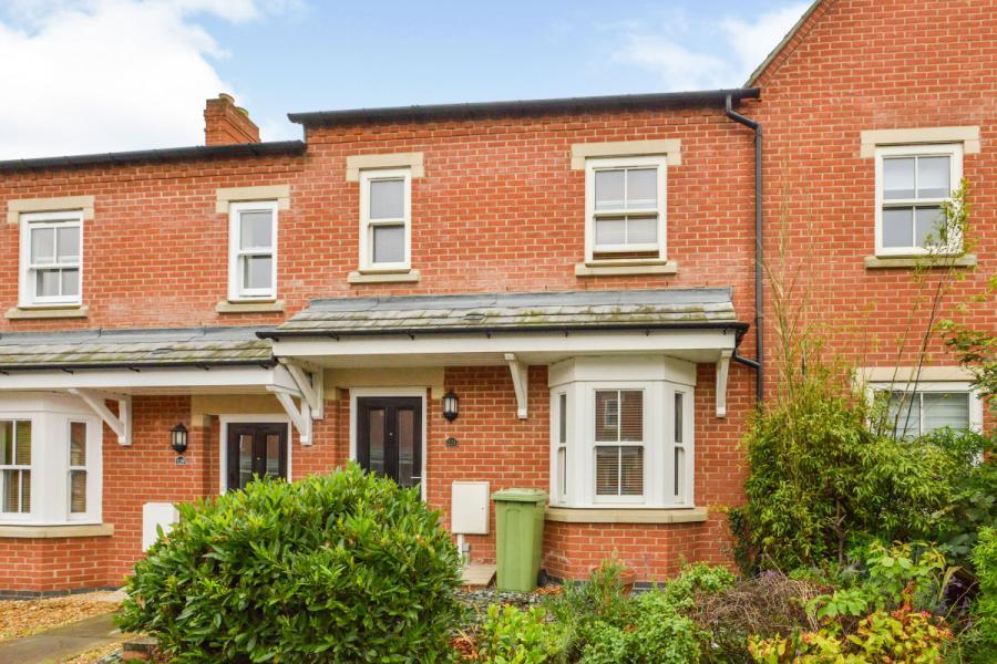 3 Bedroom Terraced House For Sale In Church Street, Wolverton, Milton ...