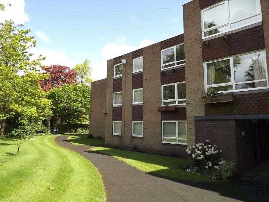 2 bedroom flat for sale in Moseley Grange, Cheadle Hulme, Cheadle