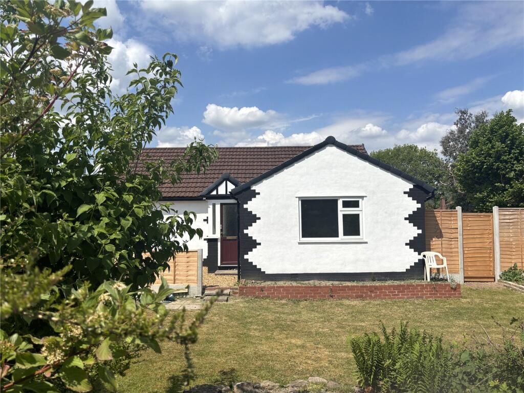 Main image of property: Mostyn Avenue, Cheadle Hulme, Cheadle, Greater Manchester, SK8