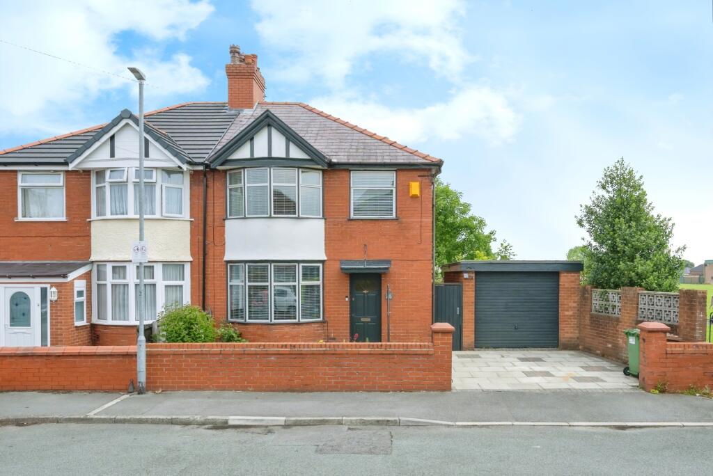 Main image of property: Standring Gardens, ST. HELENS, Merseyside, WA10