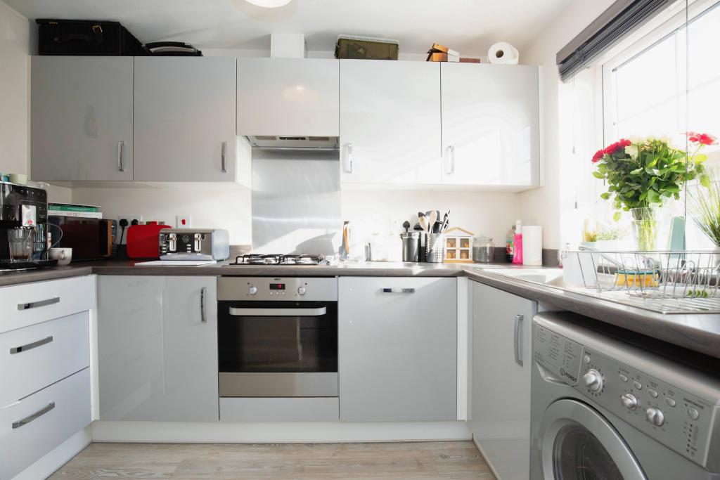 2 bedroom semidetached house for sale in Diamond Walk, Nuneaton, CV10