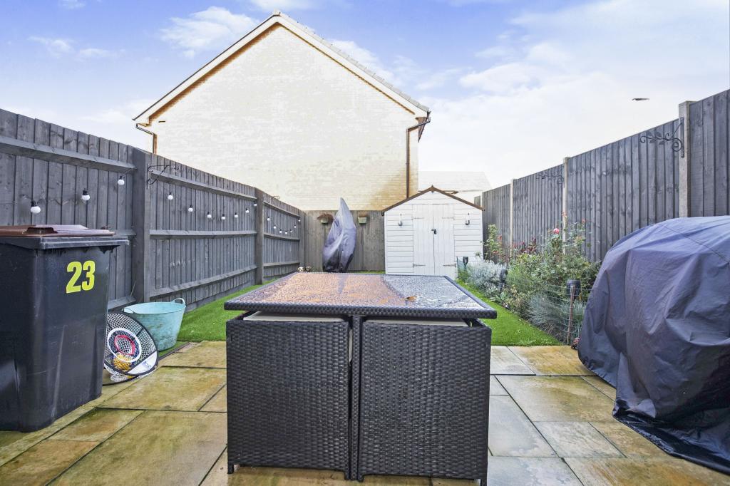 2 bedroom semidetached house for sale in Diamond Walk, Nuneaton, CV10