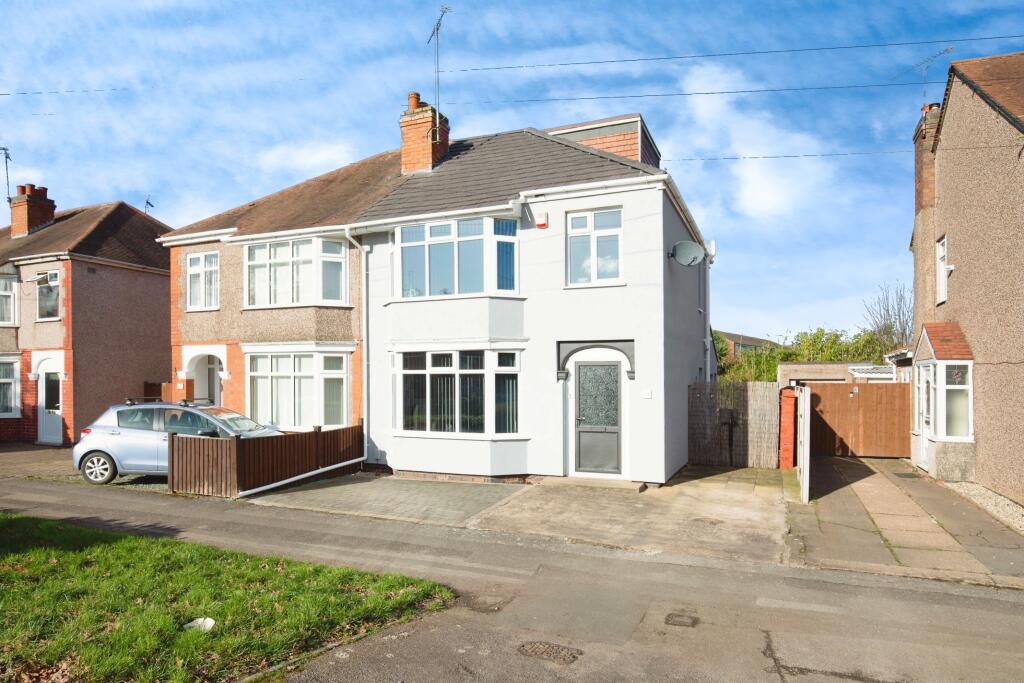 4 bedroom semi-detached house for sale in Tile Hill Lane, Tile Hill, Coventry, West Midlands, CV4