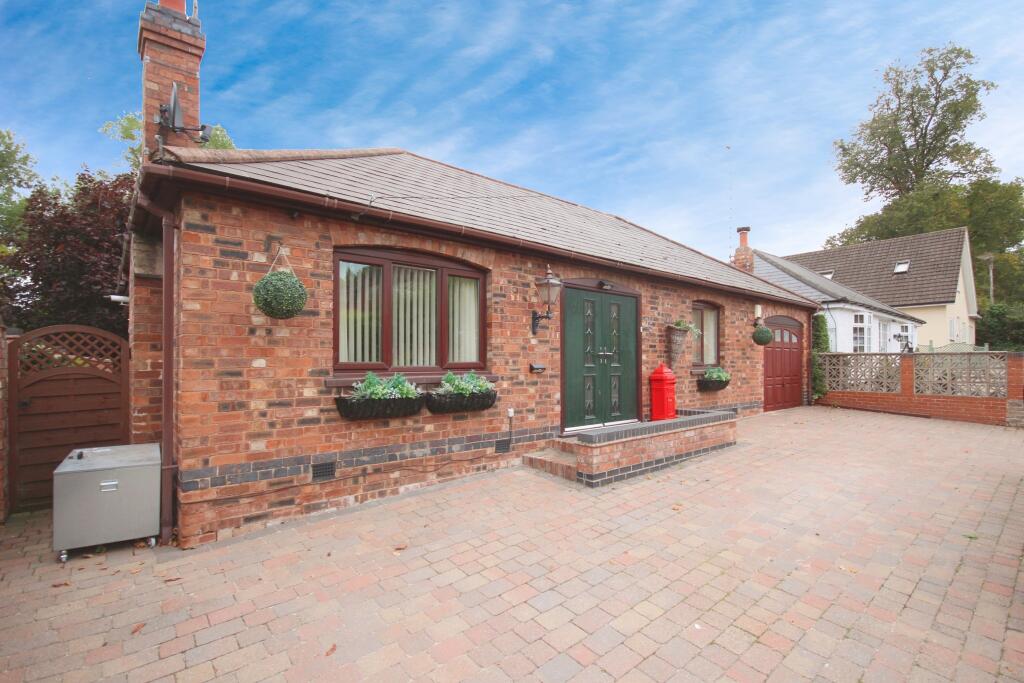 Main image of property: Mill Hill, Baginton, Coventry, Warwickshire, CV8