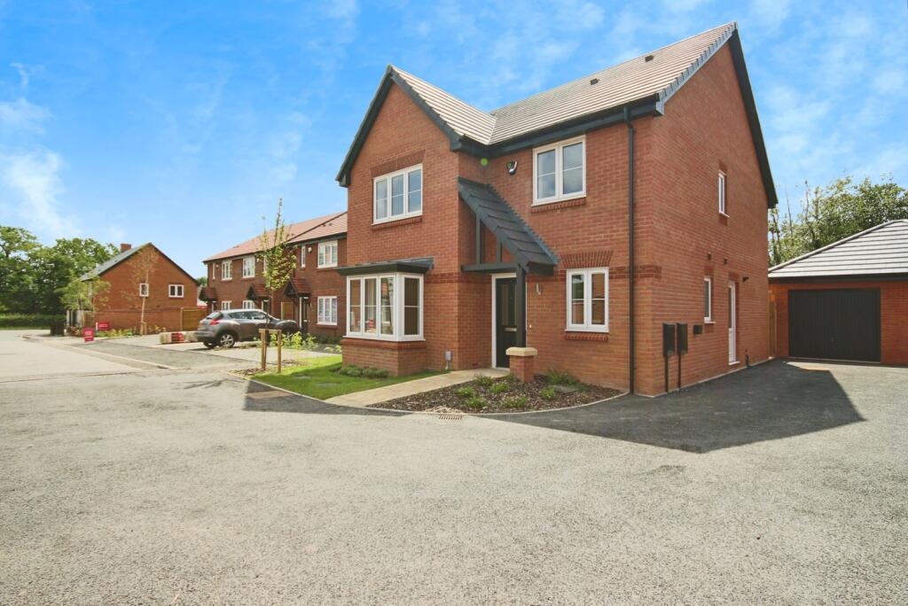 Main image of property: 15 Meadow House Drive, Coventry, CV4