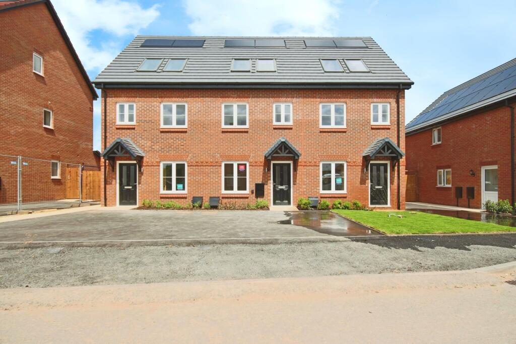 Main image of property: 44 Meadow House Drive, Coventry, CV4