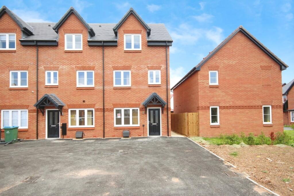 Main image of property: 33 Meadow House Drive, Coventry, CV4