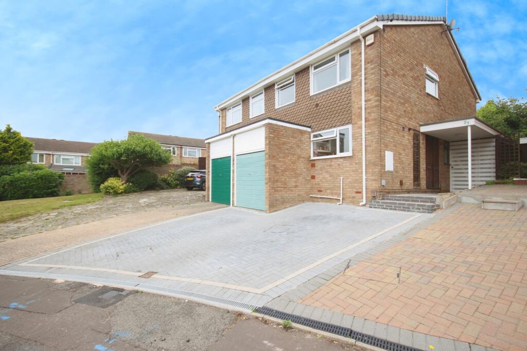 Main image of property: Bridgeacre Gardens, Coventry, West Midlands, CV3