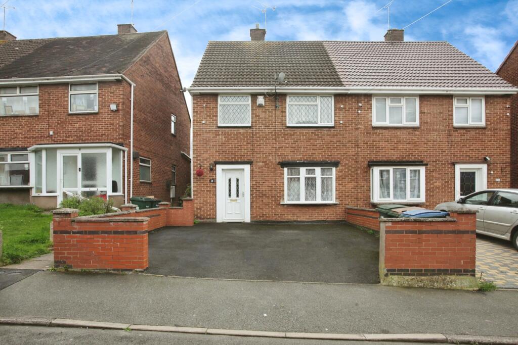 3 bedroom semi-detached house for sale in Guardhouse Road, Radford, Coventry, CV6