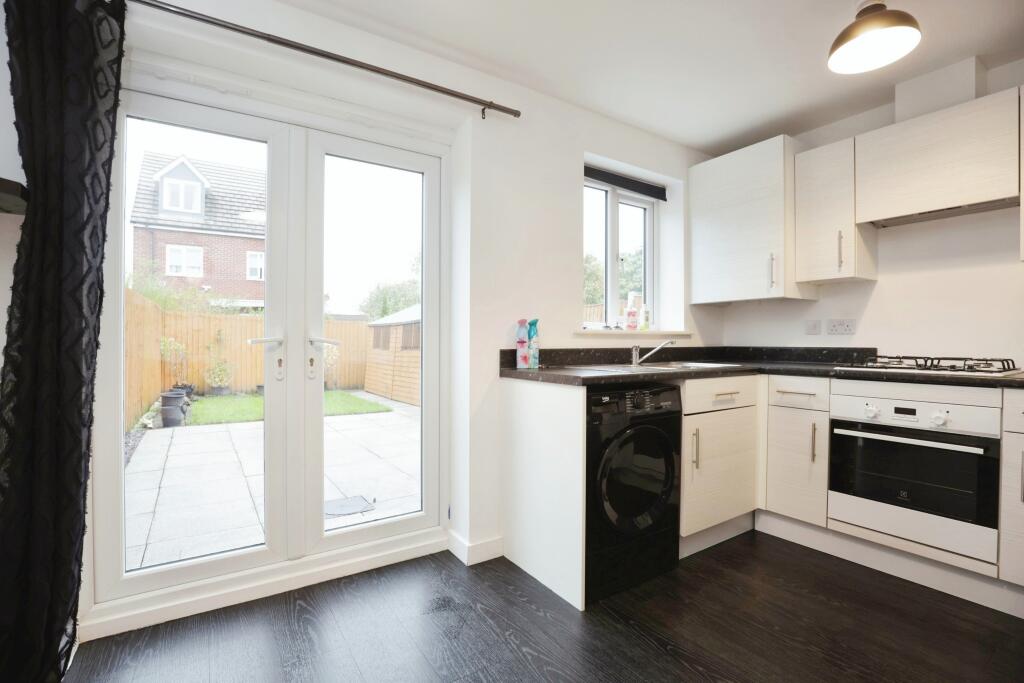 Additional property image - Flockton Gardens, Coventry, West Midlands, CV6