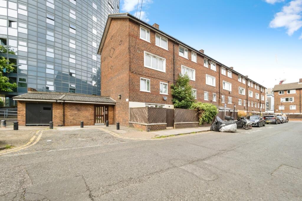 Main image of property: Oxford Road, London, E15