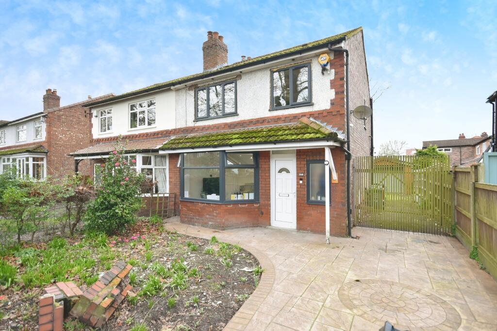 3 bedroom semidetached house for sale in Brantingham Road, Chorlton