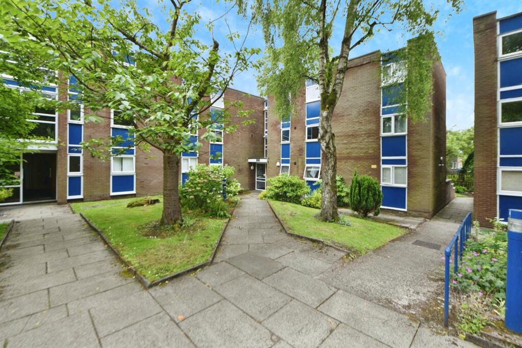 Main image of property: Edge Lane, Chorlton, Greater Manchester, M21