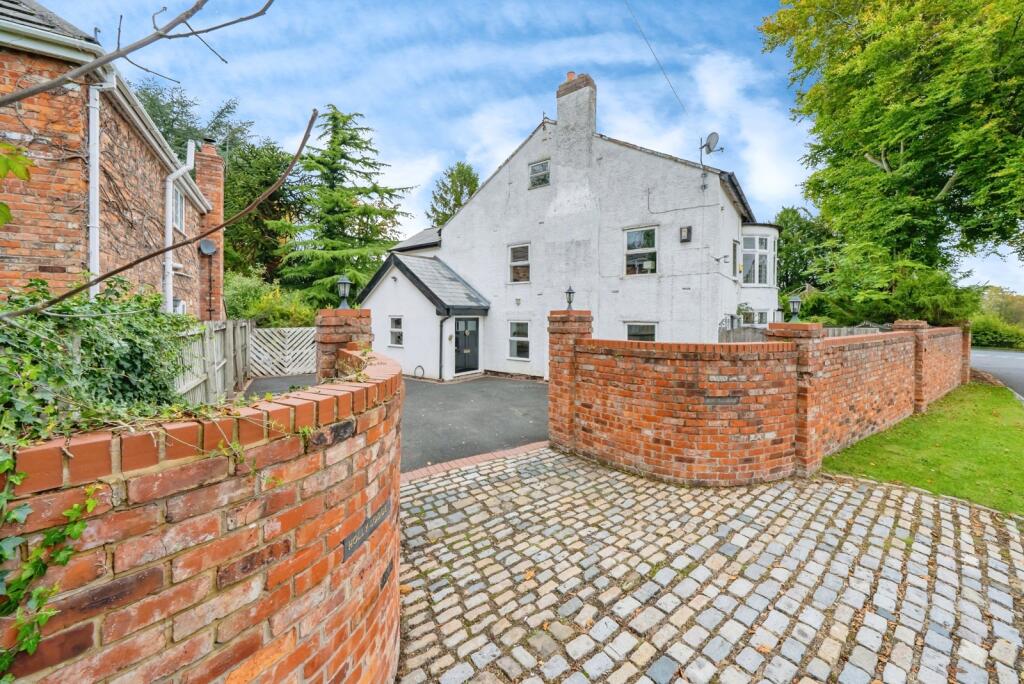 Main image of property: Sandy Lane, WARRINGTON, Cheshire, WA3