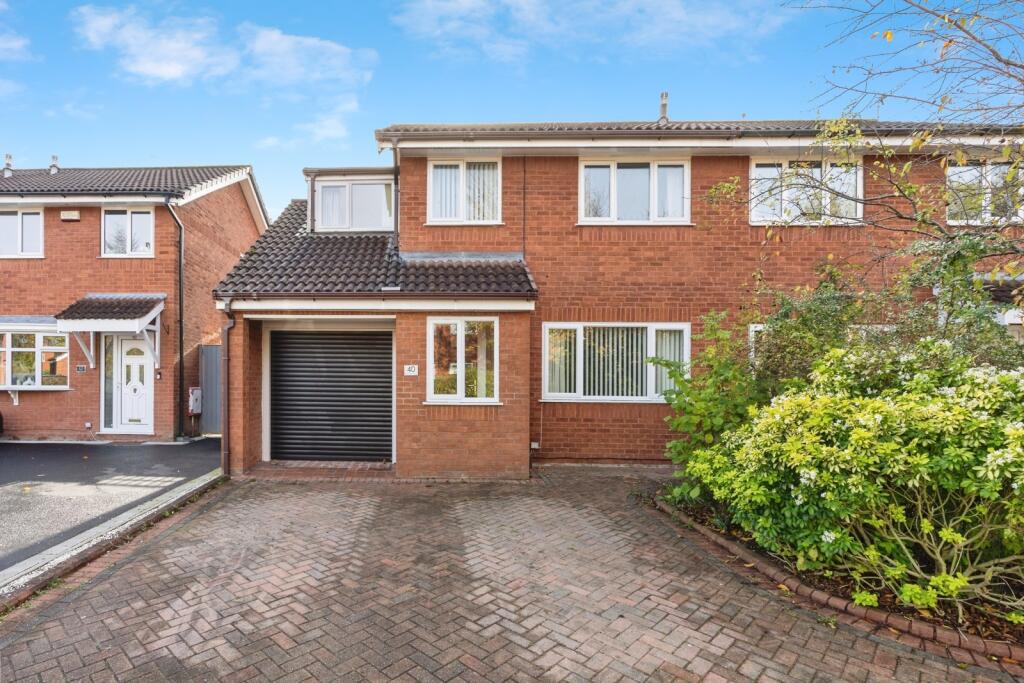 Main image of property: Pennant Close, Birchwood, Warrington, Cheshire, WA3