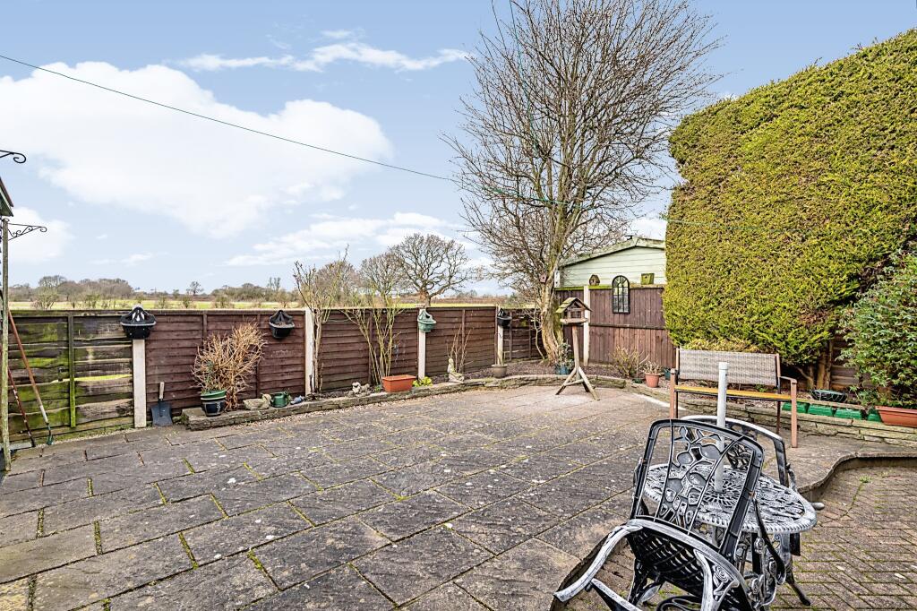 3 bedroom semidetached house for sale in Stocks Lane, Penketh