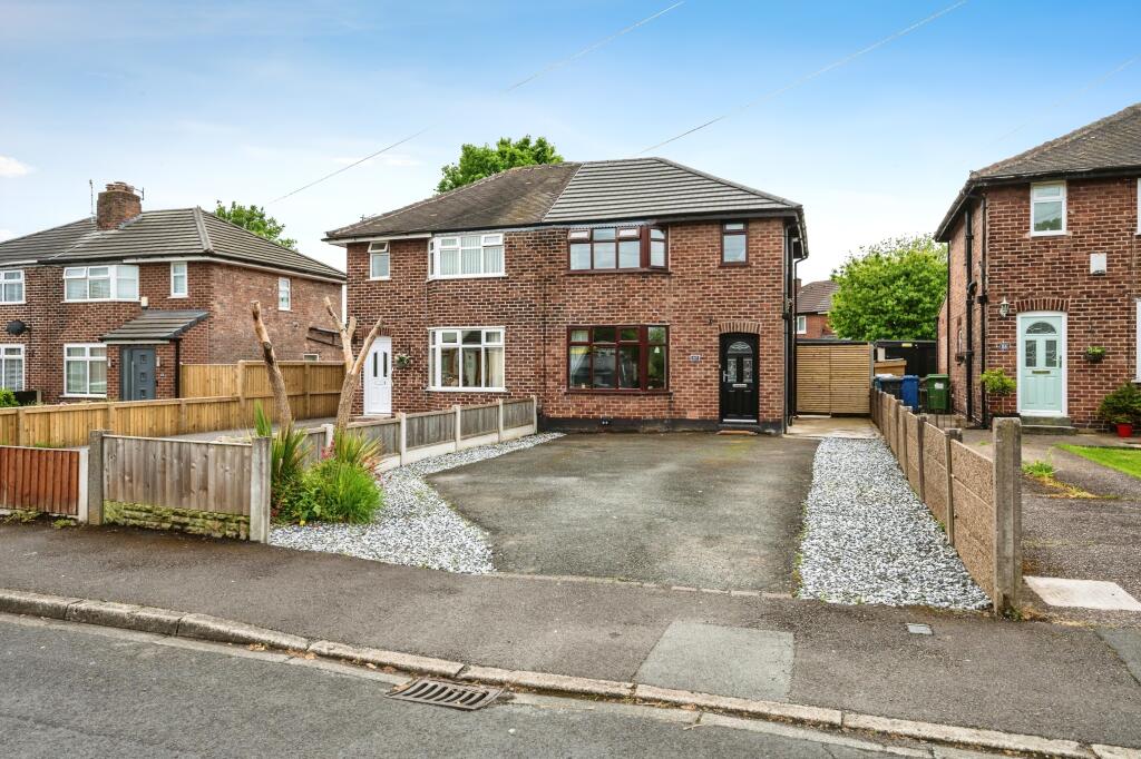 3 bedroom semidetached house for sale in Grange Drive, Penketh