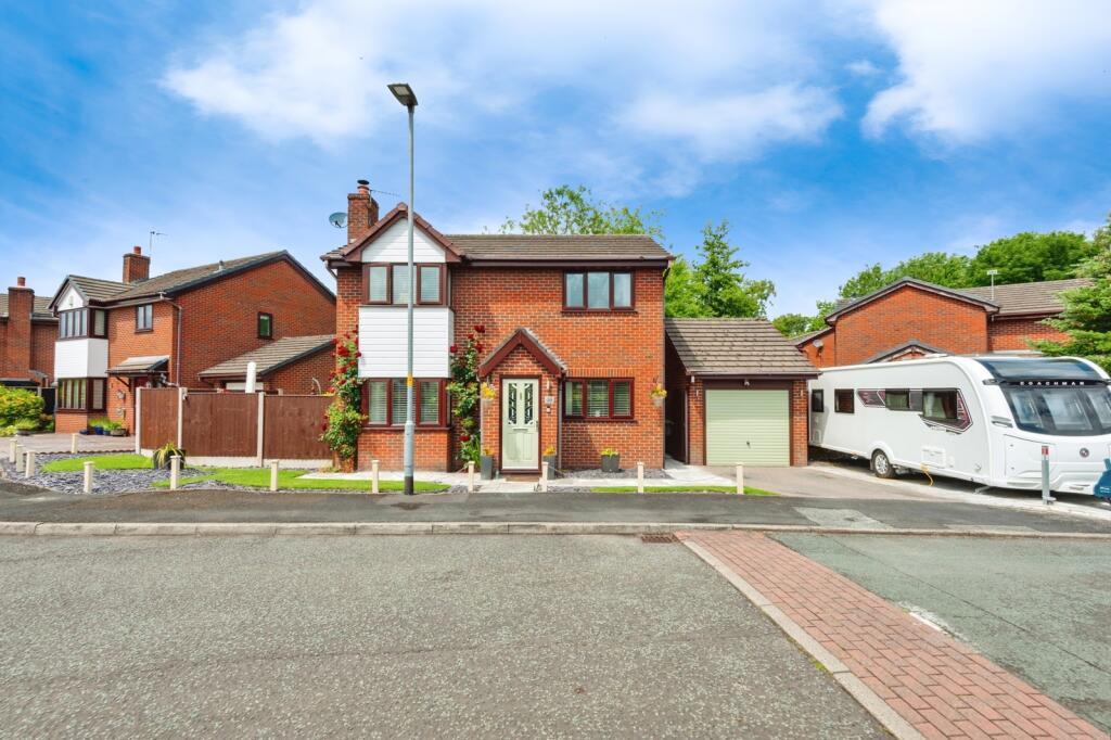 Main image of property: Raleigh Close, Old Hall, Warrington, Cheshire, WA5